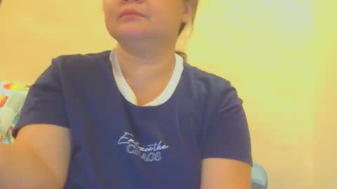 Snapshot of prettynhing chatting on February 27, 2026, 3:01 pm Nhing online show from February 27, 2026, 3:01 pm