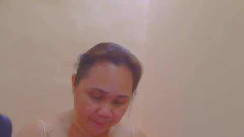 Snapshot of prettynhing chatting on April 20, 2026, 2:20 pm Nhing online show from April 20, 2026, 2:20 pm