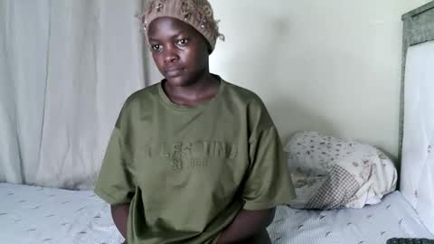 Snapshot of prettysmiles1 chatting on October 5, 2025, 6:39 pm prettysmiles1 online show from October 5, 2025, 6:39 pm