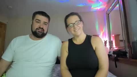 prettystarmn online show from October 28, 2025, 3:21 am