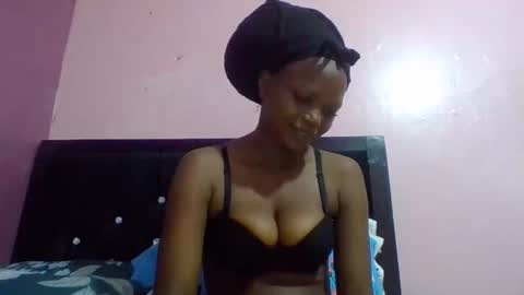 prettywendy21 online show from September 9, 2025, 4:28 pm