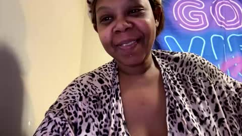 prettyworld24 online show from January 7, 2025, 3:46 am