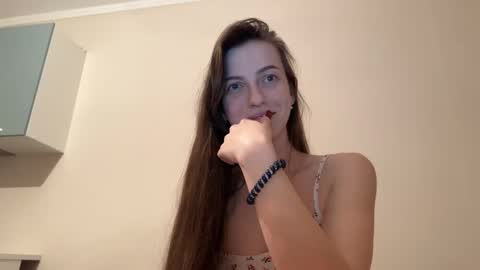 Snapshot of prettyyy_angel chatting on March 19, 2026, 6:56 pm prettyyy_angel online show from March 19, 2026, 6:56 pm