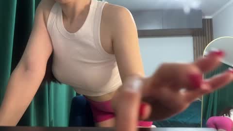 Snapshot of prettyyy_angel chatting on April 16, 2026, 2:51 pm prettyyy_angel online show from April 16, 2026, 2:51 pm