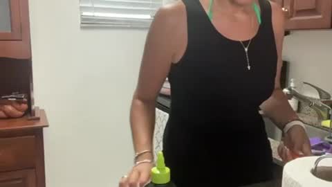 prettyyykittyyy22 online show from September 12, 2025, 5:13 pm