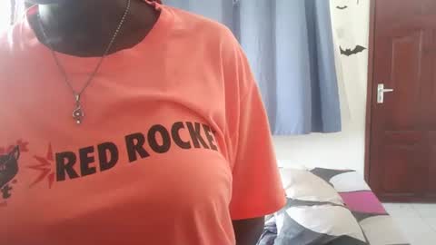 Snapshot of prettyziya chatting on November 18, 2025, 9:36 am zlya online show from November 18, 2025, 9:36 am