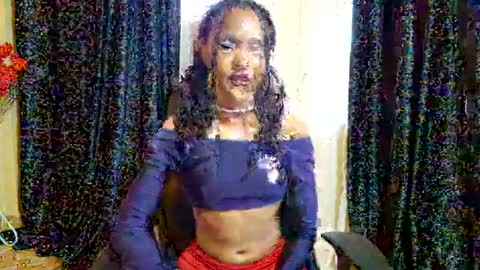 Snapshot of priceless_sexy chatting on March 5, 2025, 8:43 am priceless_sexy online show from March 5, 2025, 8:43 am