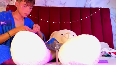 Snapshot of prince_poppy_ chatting on December 17, 2025, 8:59 pm PRINCEPOPPY online show from December 17, 2025, 8:59 pm