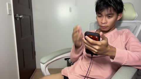 Charls online show from April 12, 2026, 3:28 pm