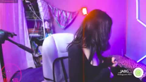 Snapshot of princesita_valija chatting on October 24, 2025, 1:24 am Beth   online show from October 24, 2025, 1:24 am