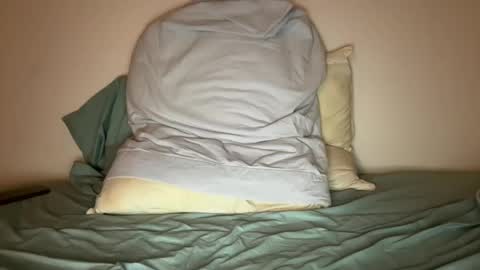 Snapshot of princespeaches chatting on January 9, 2025, 2:43 am Peaches online show from January 9, 2025, 2:43 am