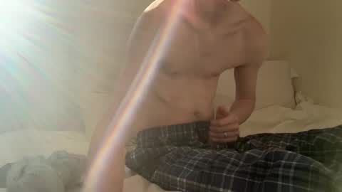 Snapshot of princespeaches chatting on February 21, 2025, 8:38 pm Peaches online show from February 21, 2025, 8:38 pm