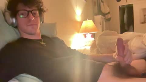 Snapshot of princespeaches chatting on November 21, 2025, 12:10 am Peaches online show from November 21, 2025, 12:10 am