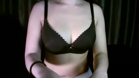 Snapshot of princess916446 chatting on December 5, 2024, 6:22 pm   princess   online show from December 5, 2024, 6:22 pm