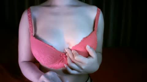 Snapshot of princess916446 chatting on January 10, 2025, 2:02 pm   princess   online show from January 10, 2025, 2:02 pm