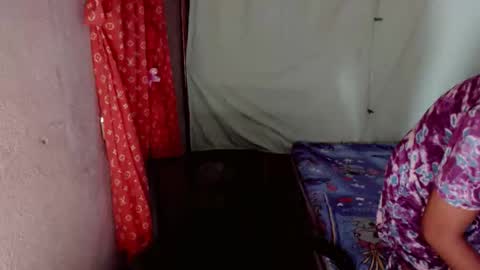 margux online show from November 12, 2025, 5:19 am