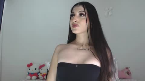 Snapshot of princess_ofyourdreams chatting on July 10, 2026, 7:05 pm Sophie online show from July 10, 2026, 7:05 pm