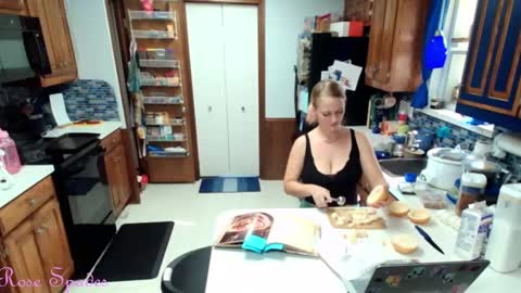 Princess Rose online show from October 3, 2025, 2:58 pm