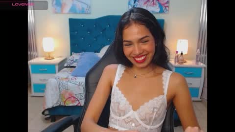 Snapshot of princess_skinny18 chatting on April 1, 2026, 9:34 pm princess_skinny18 online show from April 1, 2026, 9:34 pm