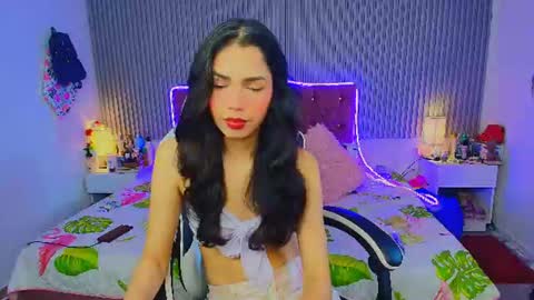 Snapshot of princess_skinny18 chatting on July 9, 2026, 7:40 pm princess_skinny18 online show from July 9, 2026, 7:40 pm