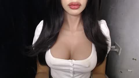 Jen online show from April 5, 2026, 7:16 am