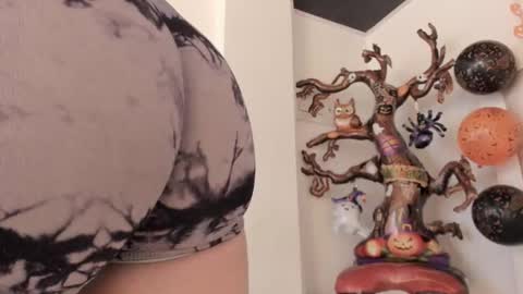 princess_tokyo_ online show from October 30, 2025, 4:47 am