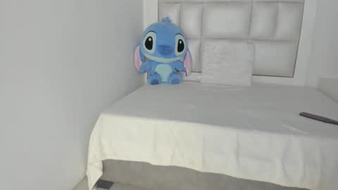 princess_tokyo_ online show from November 5, 2025, 5:40 am