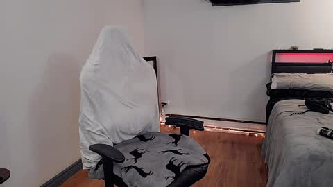 Princessavavictoria online show from April 7, 2026, 12:11 am