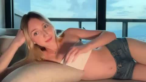 Kate online show from July 4, 2026, 4:46 pm