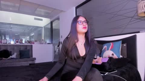 Valentina online show from February 17, 2026, 8:04 pm