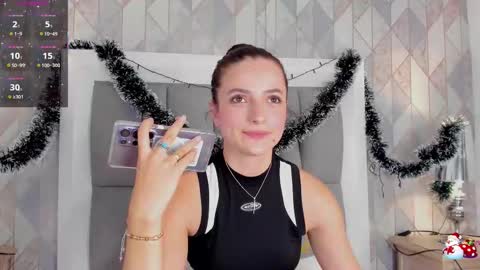 Marcela online show from December 19, 2025, 7:10 pm