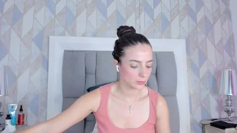 Snapshot of princsgirl_ chatting on January 5, 2026, 6:44 pm Marcela online show from January 5, 2026, 6:44 pm