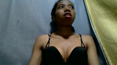 prisca880319 online show from April 30, 2026, 8:09 am