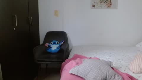 Marcela online show from November 11, 2025, 9:04 pm