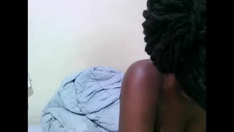 pritty_amber online show from May 18, 2026, 4:57 pm