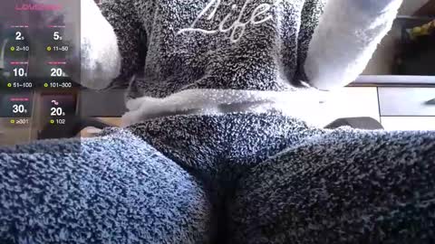 Snapshot of private_space chatting on October 25, 2025, 7:27 am Space online show from October 25, 2025, 7:27 am