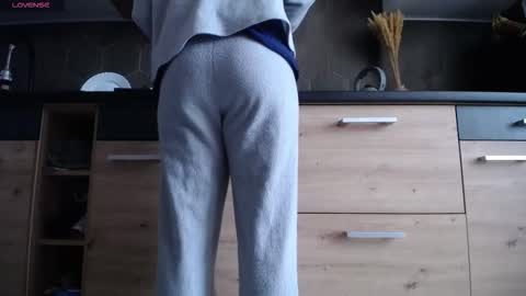 Snapshot of private_space chatting on October 28, 2025, 7:34 am Space online show from October 28, 2025, 7:34 am