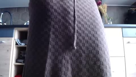 Snapshot of private_space chatting on November 10, 2025, 8:57 am Space online show from November 10, 2025, 8:57 am