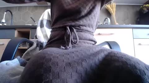 Snapshot of private_space chatting on November 14, 2025, 8:02 am Space online show from November 14, 2025, 8:02 am