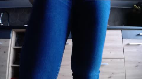 Snapshot of private_space chatting on November 24, 2025, 7:19 am Space online show from November 24, 2025, 7:19 am