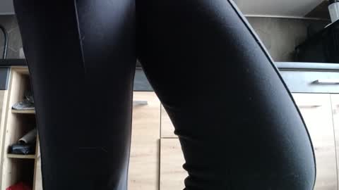 Snapshot of private_space chatting on December 17, 2025, 7:14 am Space online show from December 17, 2025, 7:14 am