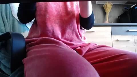 Snapshot of private_space chatting on April 6, 2026, 9:54 am Space online show from April 6, 2026, 9:54 am