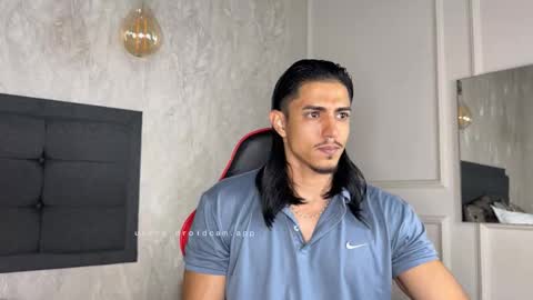 Snapshot of privilegewc chatting on November 29, 2025, 10:13 pm privilegewc online show from November 29, 2025, 10:13 pm