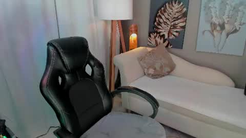 Snapshot of priya_rose chatting on July 11, 2026, 7:16 pm Priya Rose online show from July 11, 2026, 7:16 pm