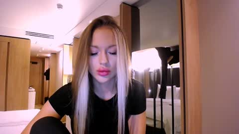 Barbara online show from December 25, 2024, 2:34 pm