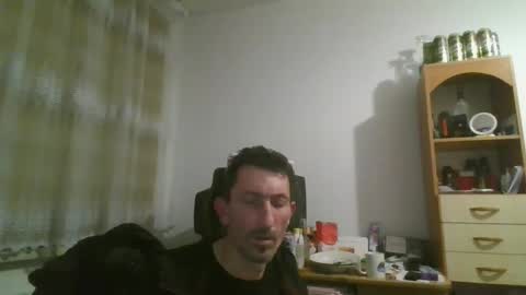 Snapshot of prosexualny chatting on January 7, 2025, 3:33 pm Mariusz online show from January 7, 2025, 3:33 pm