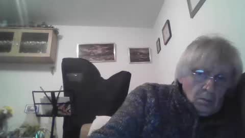 Snapshot of proudwelshman chatting on December 7, 2024, 11:34 pm proudwelshman online show from December 7, 2024, 11:34 pm