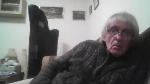 Snapshot of proudwelshman chatting on February 11, 2025, 11:44 pm proudwelshman online show from February 11, 2025, 11:44 pm