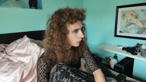 prxscillia_tx online show from September 9, 2025, 1:21 pm