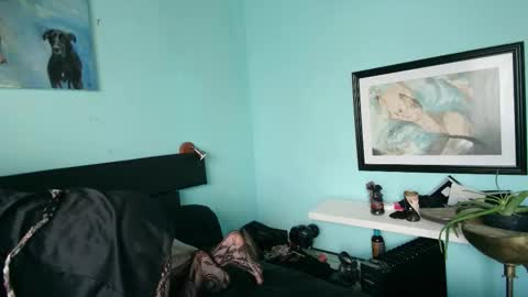 prxscillia_tx online show from September 27, 2025, 4:23 pm